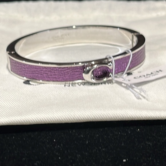 Coach Push Signature Hinged Bangle - Picture 4 of 6